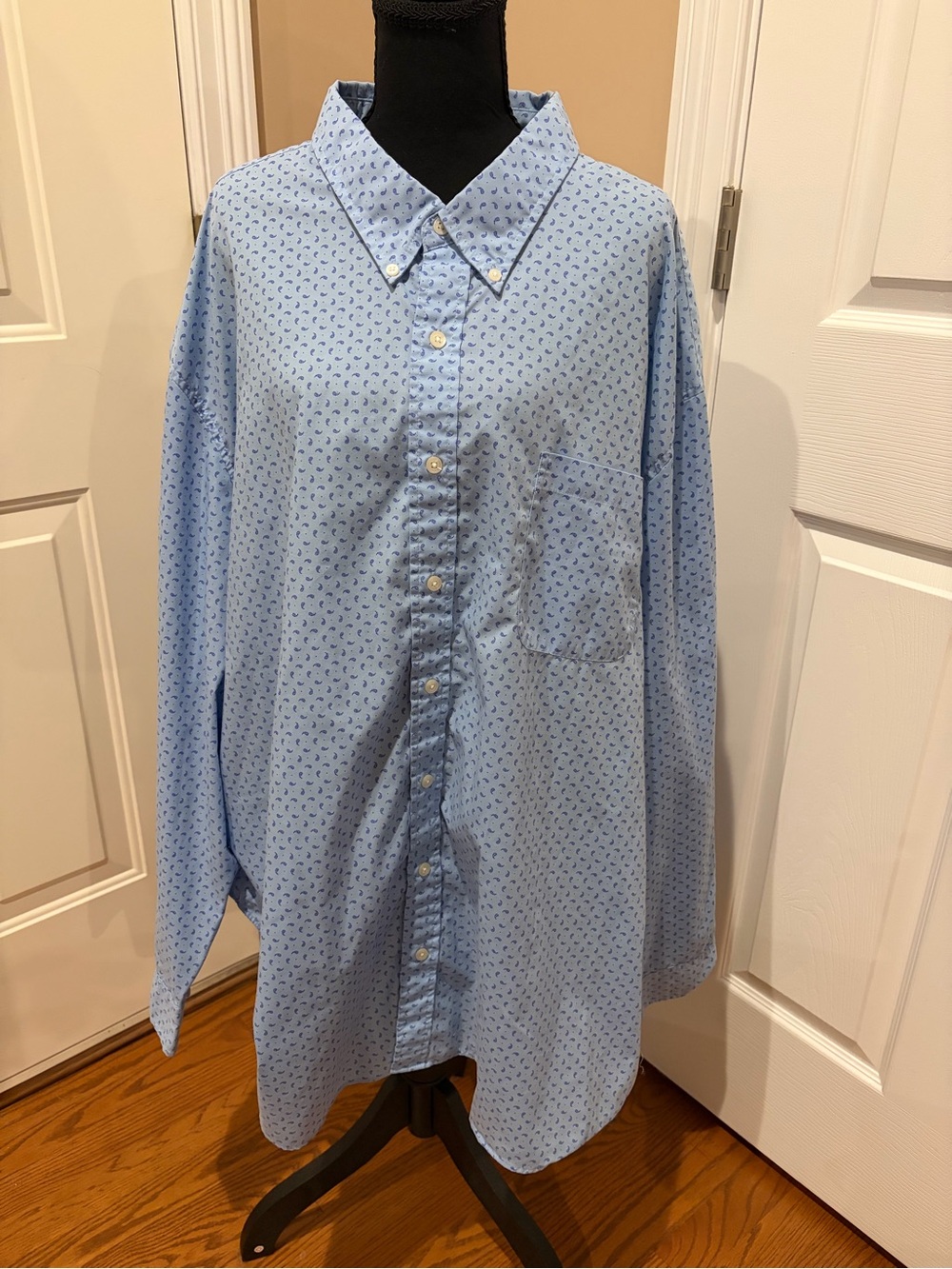 Saddlebred Light Blue Button-Down Shirt with Micro Print
